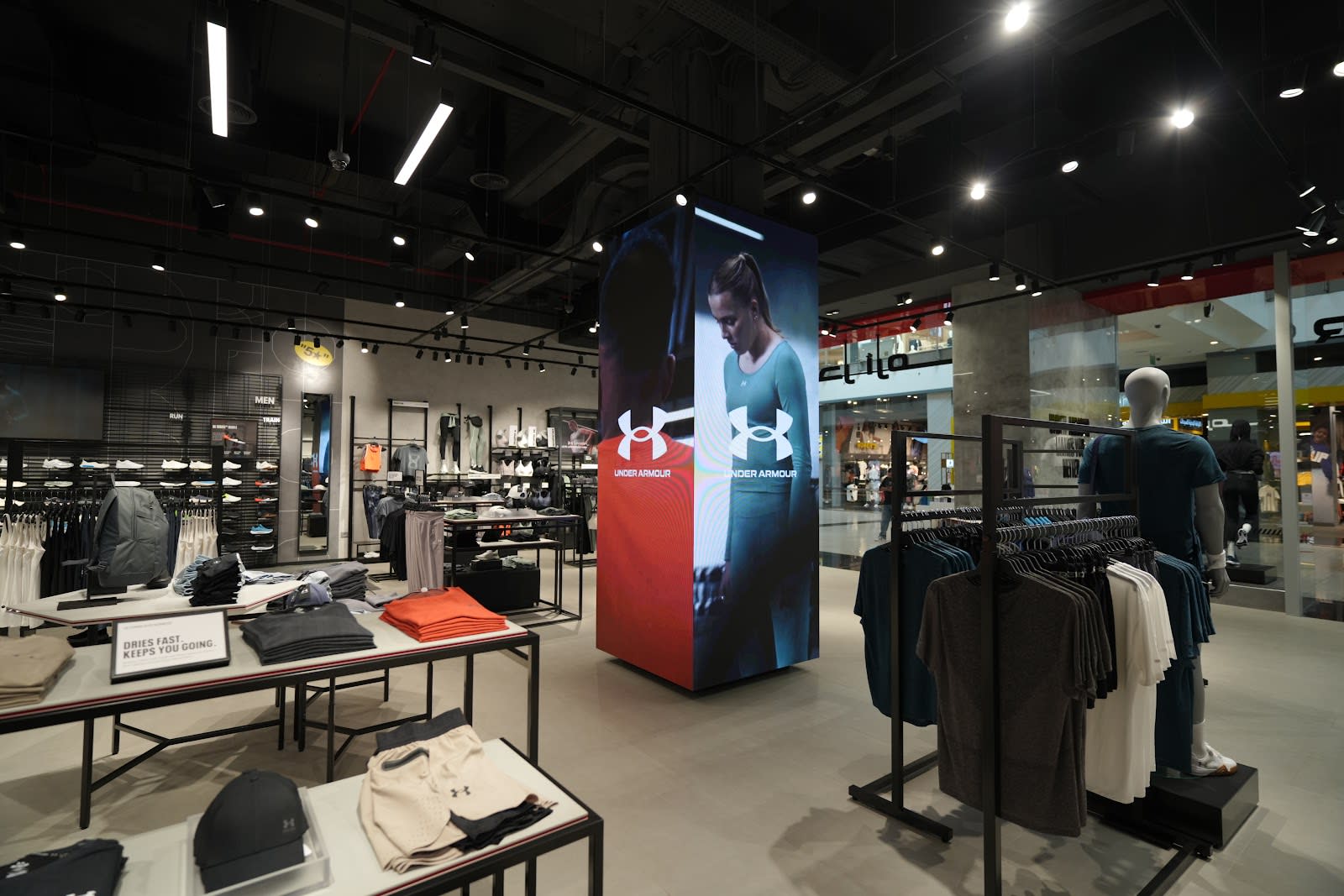 Under Armour — image 10